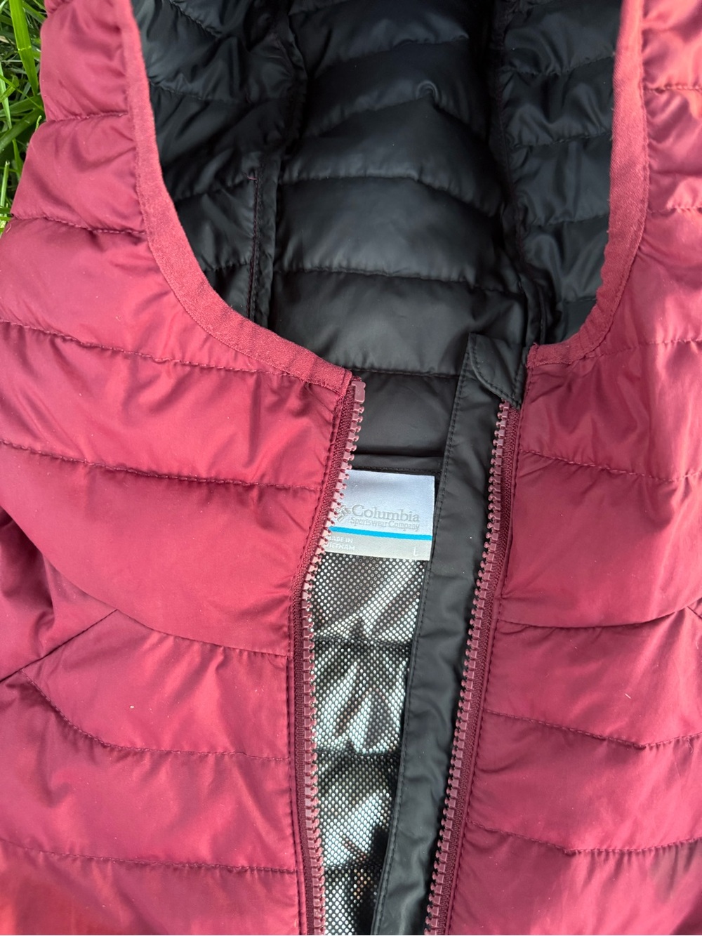 Columbia Burgundy Hooded Puffer Jacket - Picture 2 of 3